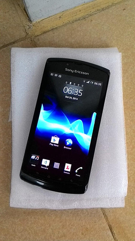 Sony MT25i Xperia Neo L (Black)