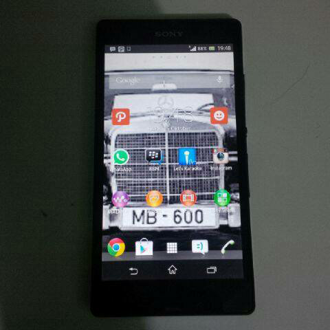 Jual Sony Xperia Z lte C6603 (black) - ex sepupu cantik dijamin mulus