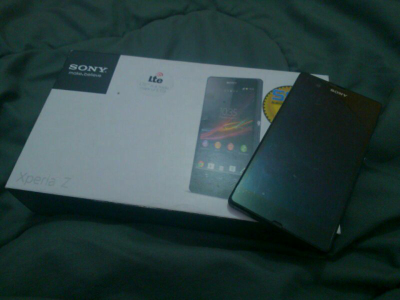 Jual Sony Xperia Z lte C6603 (black) - ex sepupu cantik dijamin mulus