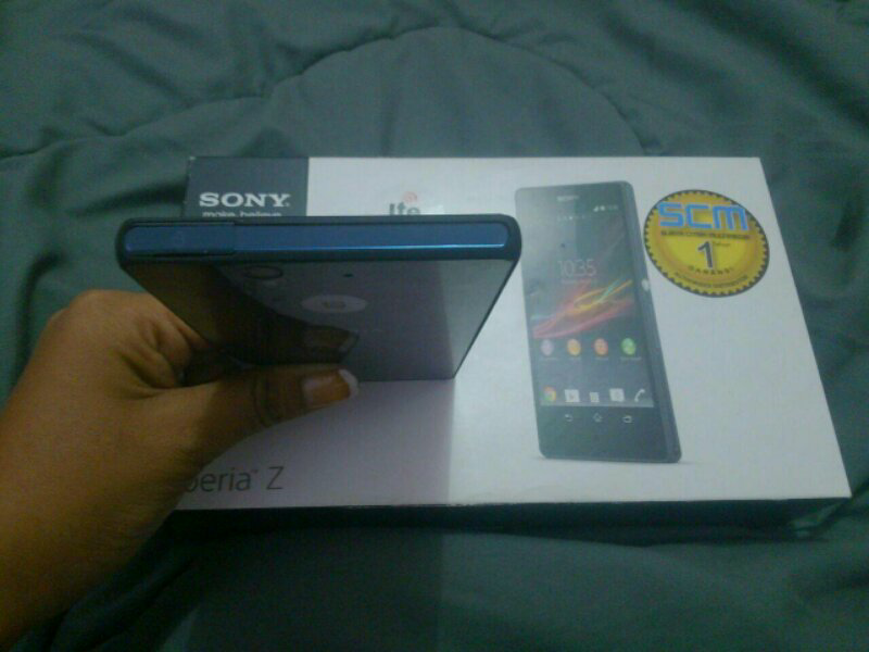 Jual Sony Xperia Z lte C6603 (black) - ex sepupu cantik dijamin mulus