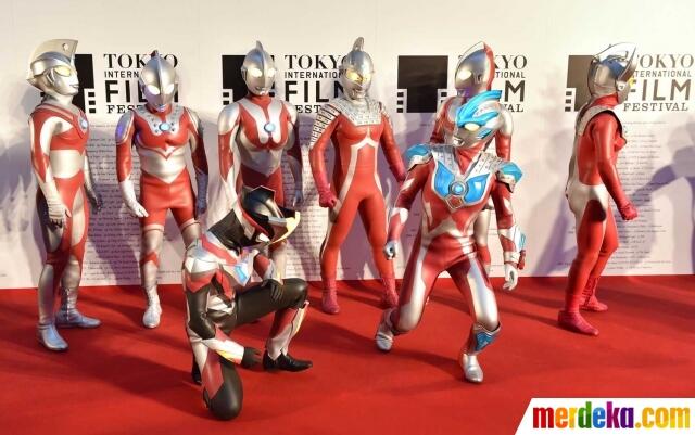 Aksi gerombolan Ultraman Kalau Lagi nggak ada Kerjaan