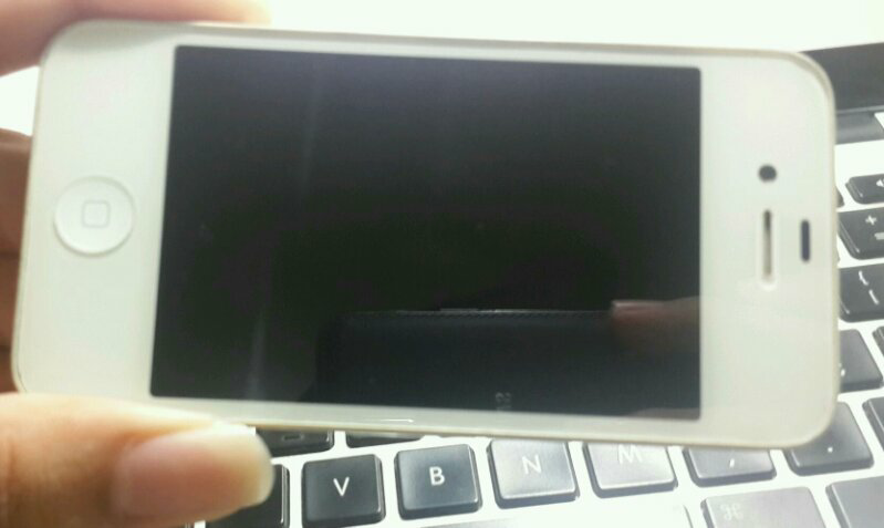 Jual 2nd iPhone 4s 64GB 2JT-an (white/putih)