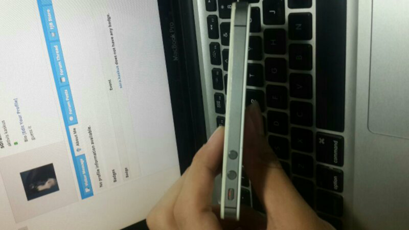 Jual 2nd iPhone 4s 64GB 2JT-an (white/putih)