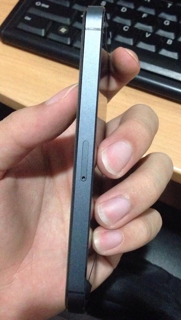 WTS iPhone 5 black 16gb Surabaya