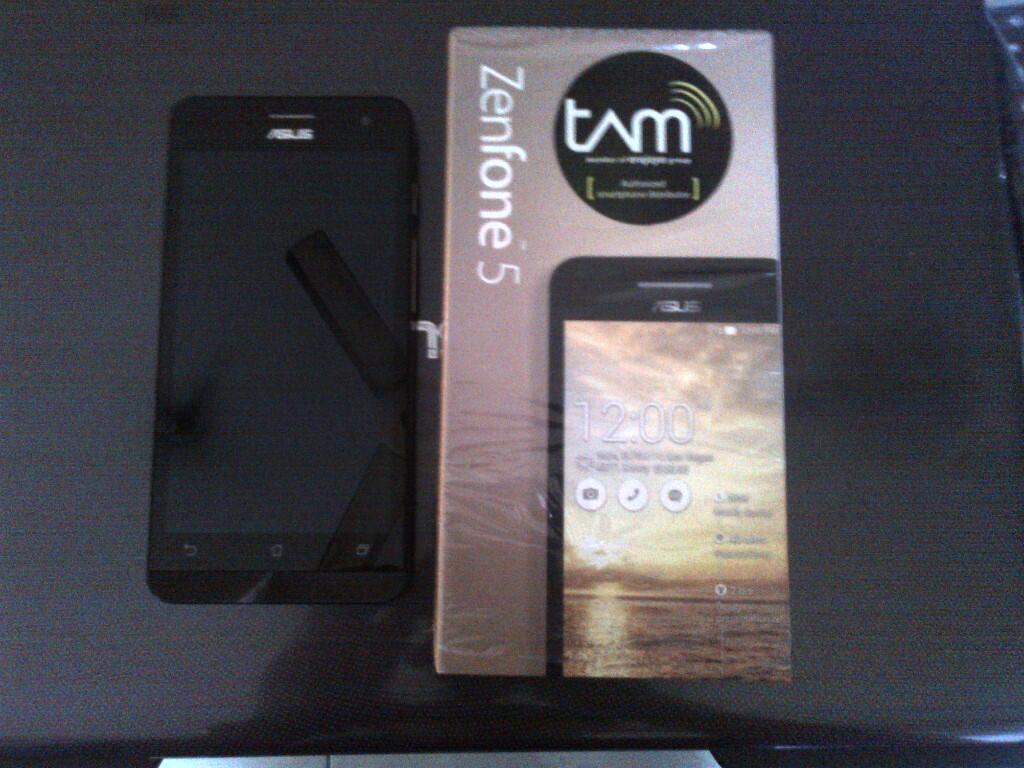 Asus zenfone 5 gold Garansi Tam baru 2 minggu mulus Bandung
