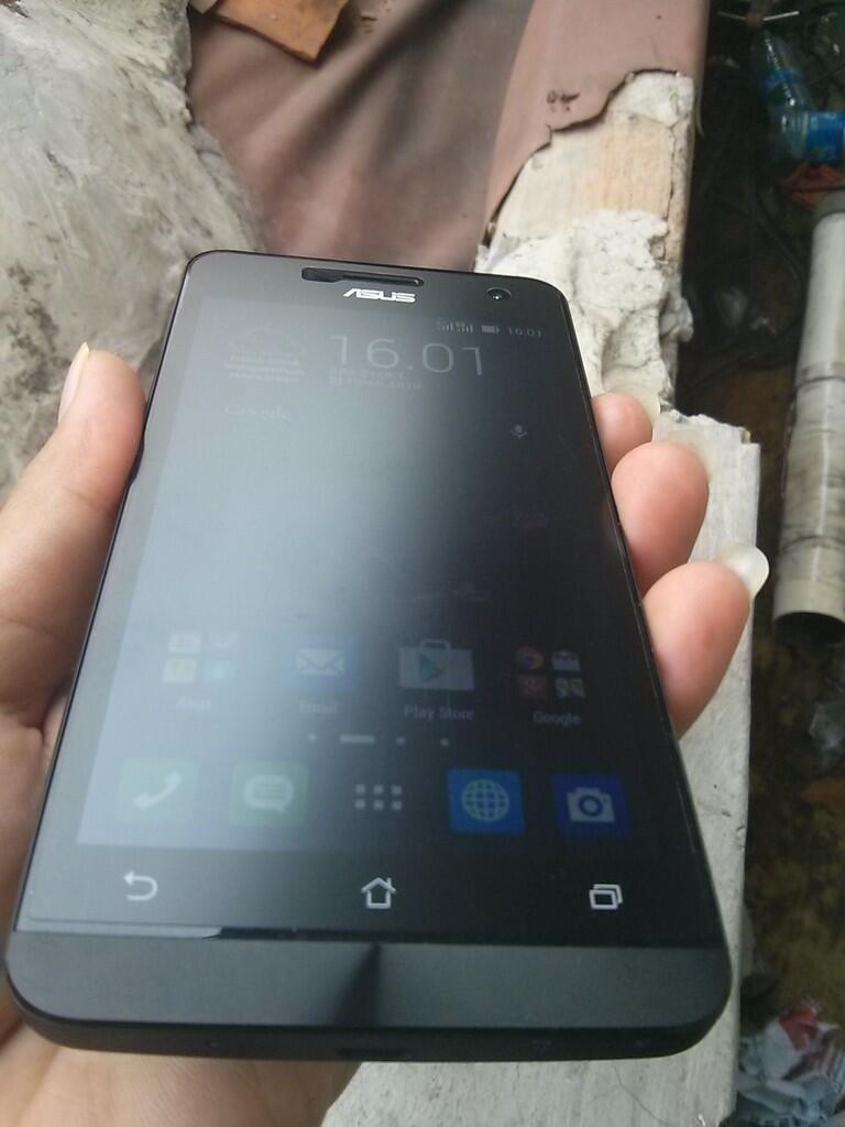 Asus Zenfone 5 Mulus 99% Fulset Garansi GMT Nego Like New