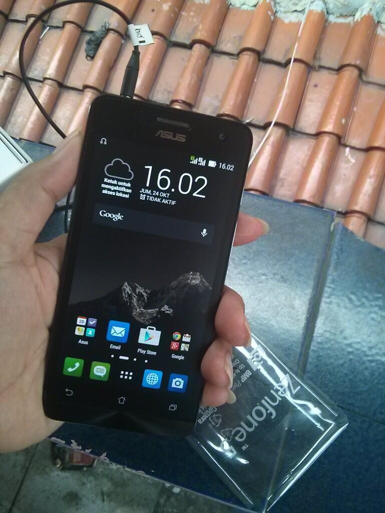 Asus Zenfone 5 Mulus 99% Fulset Garansi GMT Nego Like New