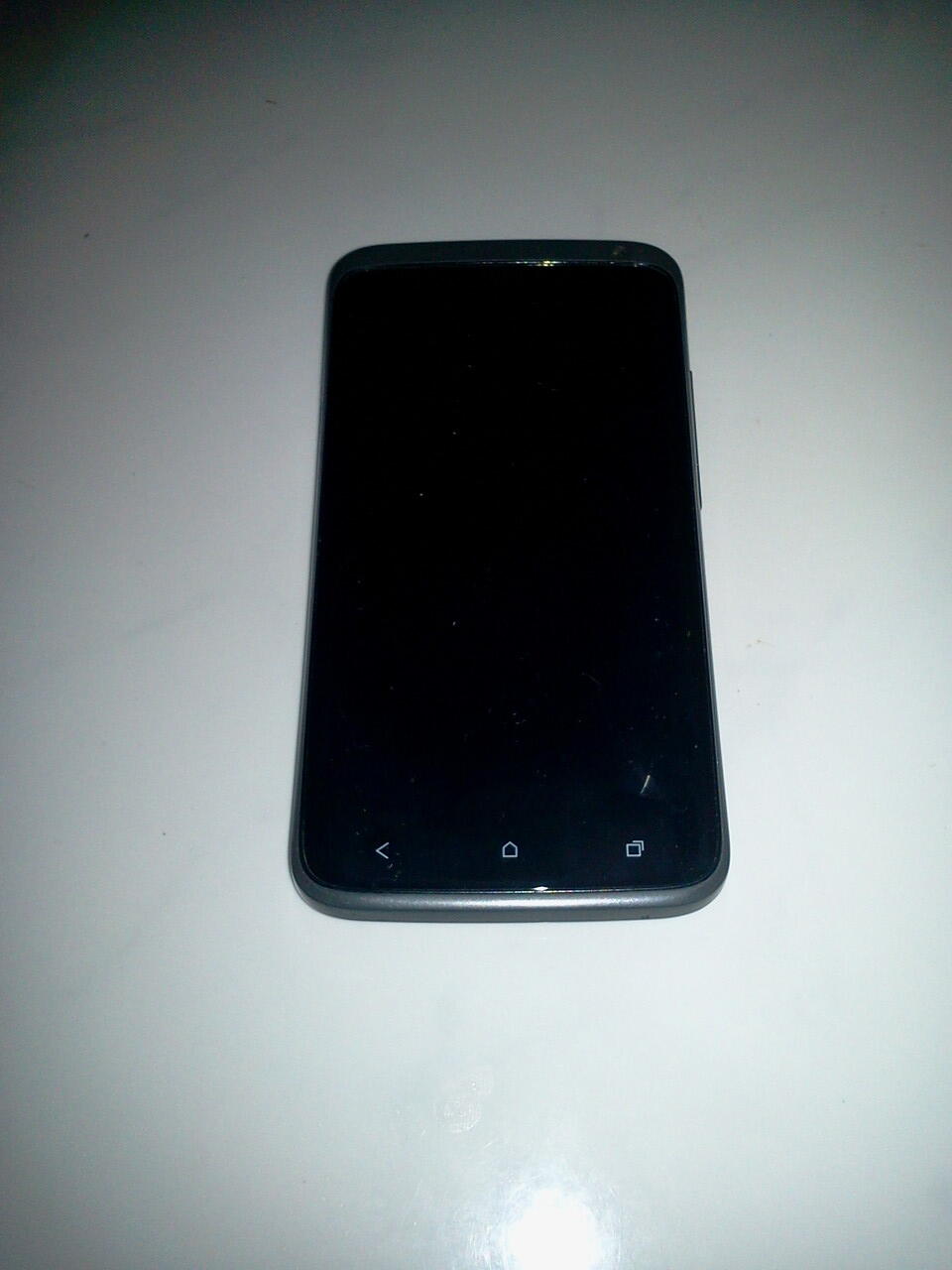HTC X-One n BB Bold Dakota