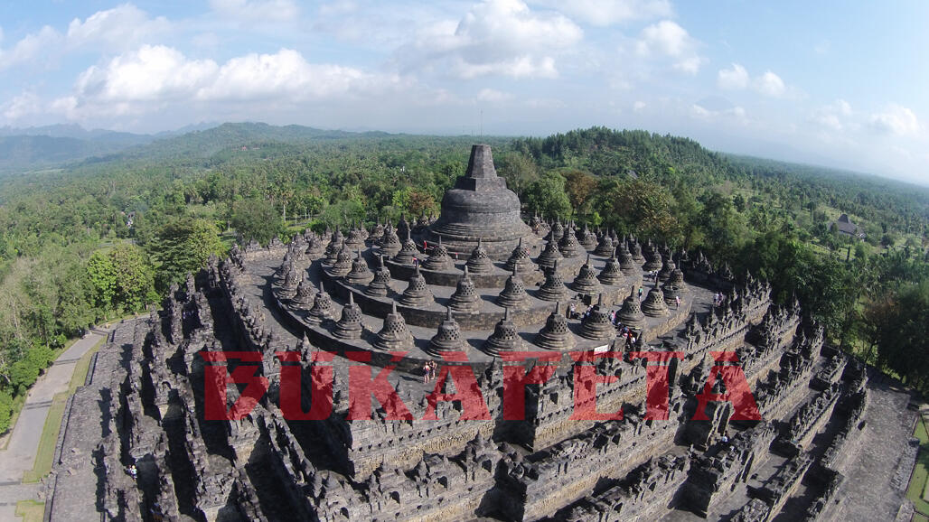 &#91;Keren&#93; Keindahan Candi Borobudur dari atas gan