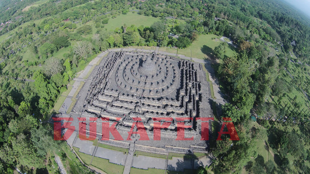 &#91;Keren&#93; Keindahan Candi Borobudur dari atas gan