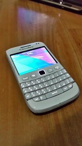 Blackberry Bellagio White