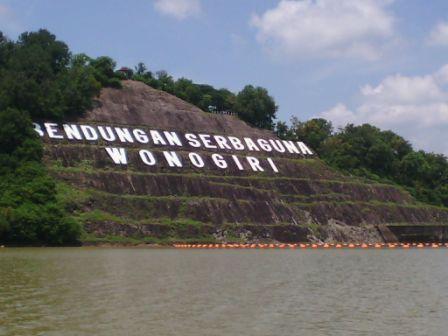 WADUK GAJAH MUNGKUR WONOGIRI