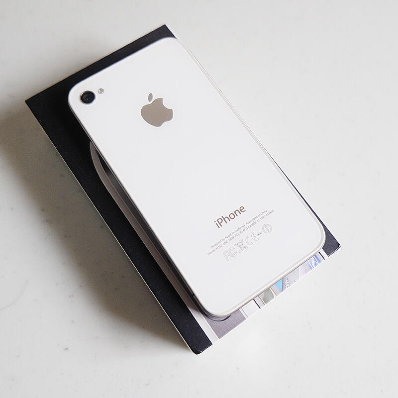 iPhone 4 16GB - Kondisi & Harga Istimewa