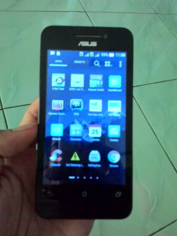 Asus Zenfone 4 komplit murah