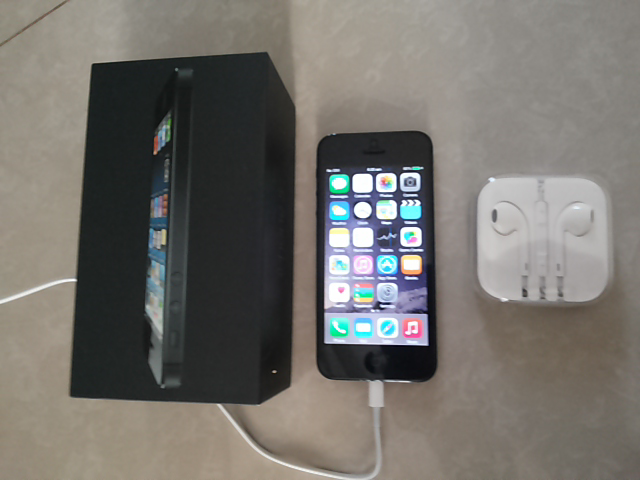 JUAL Iphone 5 16 GB Black