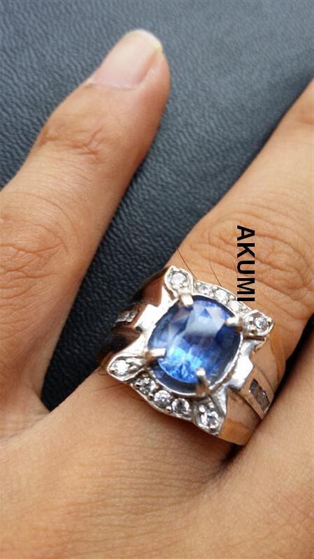 SIMILAR ROYAL BLUE SAPPHIRE (2,94CT) WITH SERTIFIKAT BIG (COD JAKBAR)