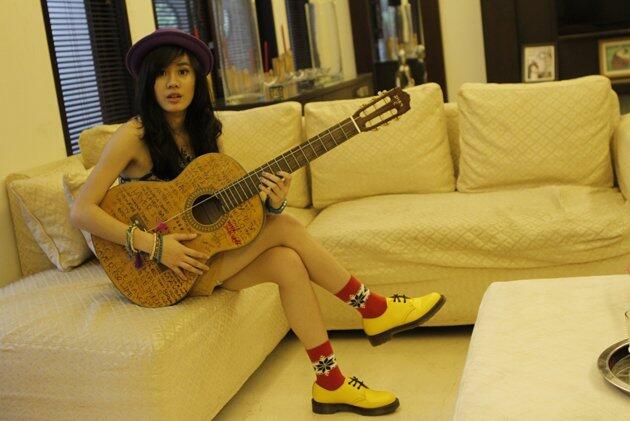 Cewek Cantik Jago Musik? Ini Lebih Cadas Lagi Gan! &#91;Bening Inside&#93;