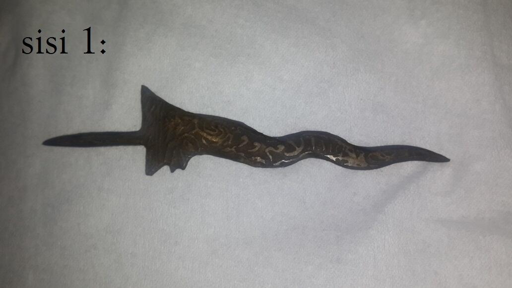 Tanya tentang keris di rumah ane.