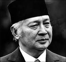 kesan pertama melihat foto 7 presiden RI