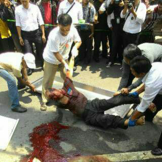 (Lokal) 27 Oktober 2014 Pekanbaru, Ditebas samurai