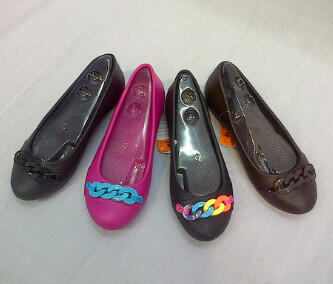 Crocs Flat Shoes For womant (Harga Kaskus )