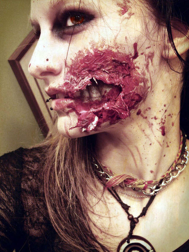 Make Up Hantu Ini Bakal Bikin Kamu Tampil Mengerikan