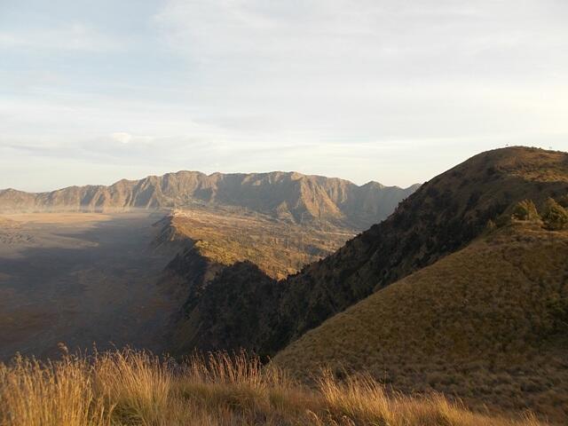 &#91;catper&#93; Bikepacker ke atas awan - puncak B29 Lumajang