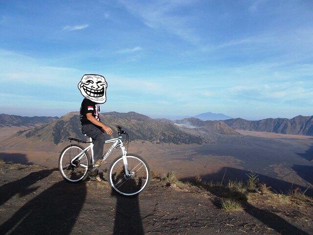 &#91;catper&#93; Bikepacker ke atas awan - puncak B29 Lumajang