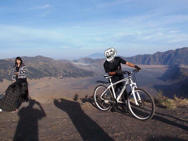 &#91;catper&#93; Bikepacker ke atas awan - puncak B29 Lumajang