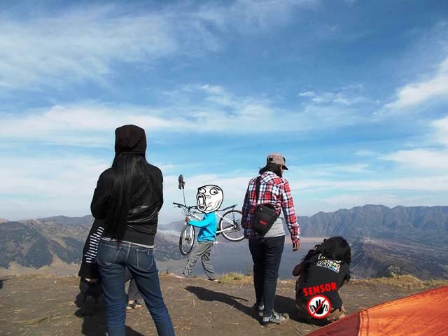 &#91;catper&#93; Bikepacker ke atas awan - puncak B29 Lumajang