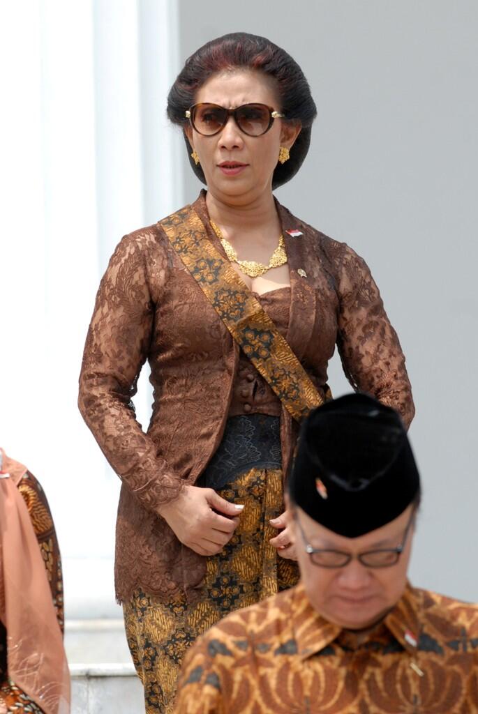 Ini gan...foto2nya Bu Susi, Menteri Kelautan dan Perikanan RI