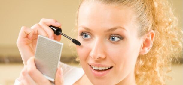 Hal yang Harus Dilakukan Ketika Mendapat Undangan Pernikahan Si Mantan