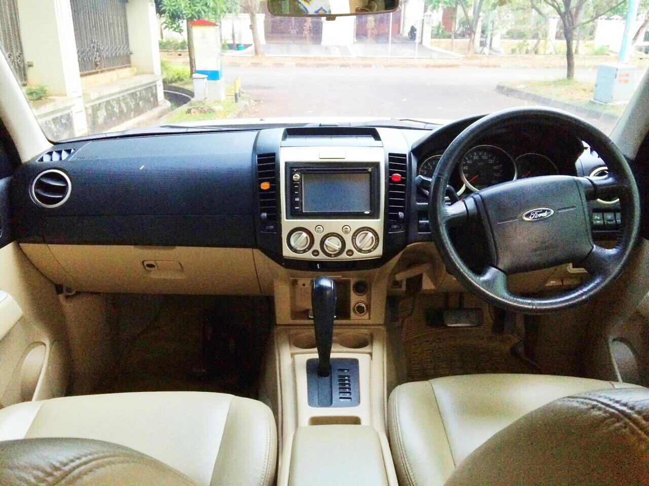 Ford everest matic 2010 disel 205Jt NeTT
