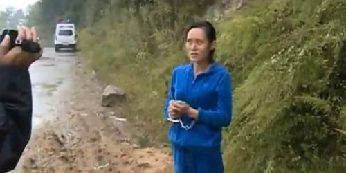 Kejam ibu tiri buang anak "JURANG"