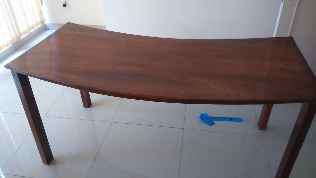 Terjual Jual Meja  Kantor Besar untuk  6 orang  kursi kayu 