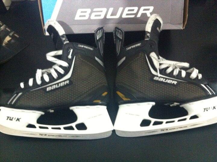 Sepatu Hockey Bauer 1.4