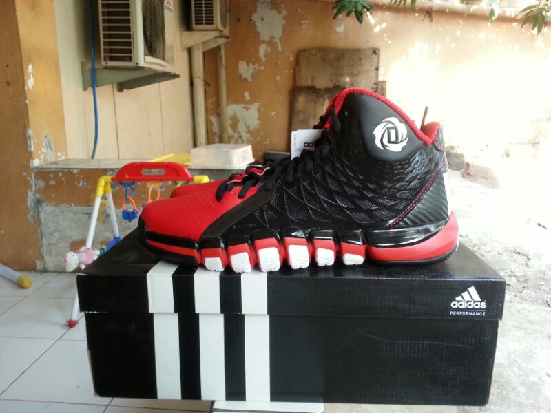 BASKET ADIDAS ROSE 4 773 II NOT LEBRON KOBE KD JORDAN SALE......!!