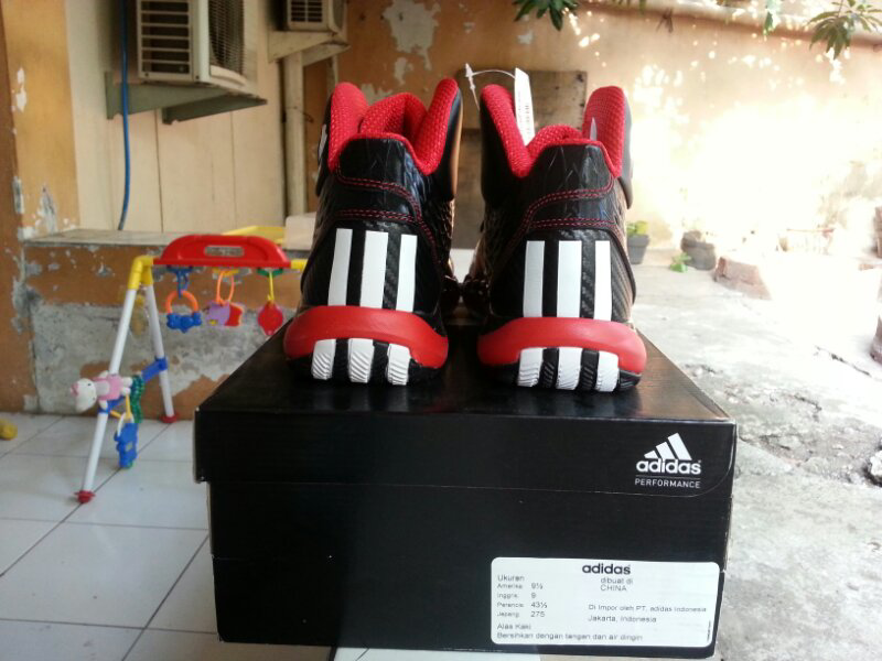 BASKET ADIDAS ROSE 4 773 II NOT LEBRON KOBE KD JORDAN SALE......!!