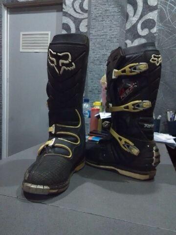 SEPATU CROSS USA FOX F3
