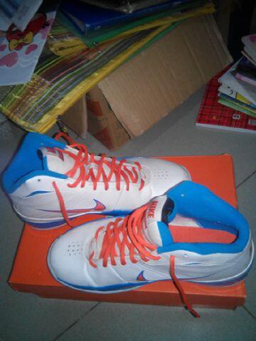 Harga miring Sepatu Basket NIKE-nya ori