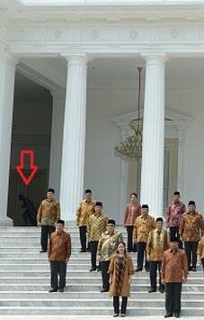 Siapa yg bisa jelaskan ini.....???