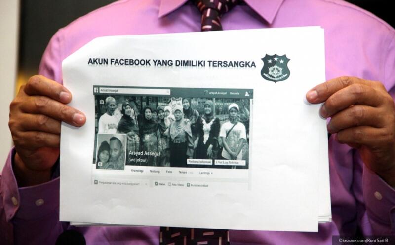 (Provokator) Punya kelompok, Muhammad Arsyad sengaja posting foto ‘porno’ Jokowi