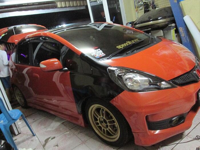 Terjual Wrapping Mobil FullBody Pakai Sticker ORACAL 651 