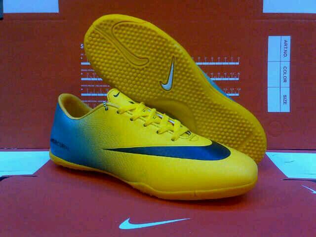 MUMER! Sepatu Futsal Mizuno, adidas, nike, puma