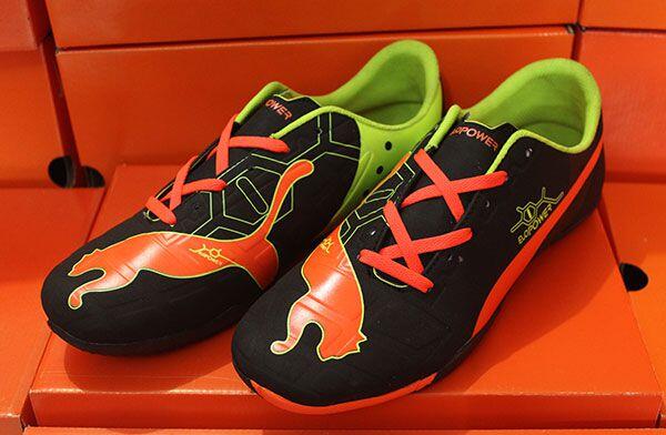 MUMER! Sepatu Futsal Mizuno, adidas, nike, puma