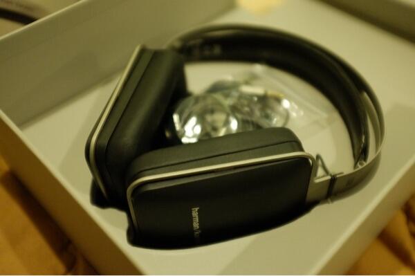 HEADPHONE NOISE CANCELING HARMAN KARDON NC
