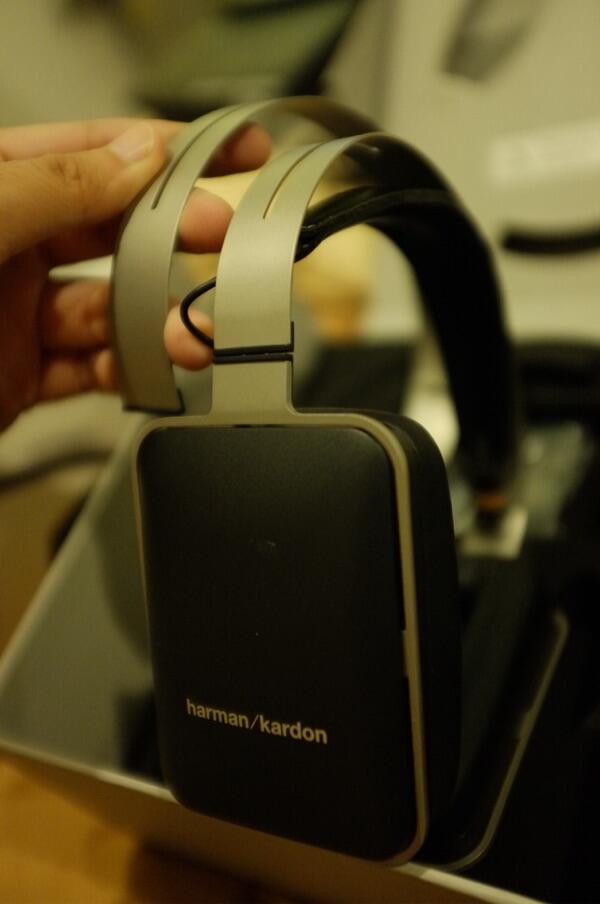 HEADPHONE NOISE CANCELING HARMAN KARDON NC