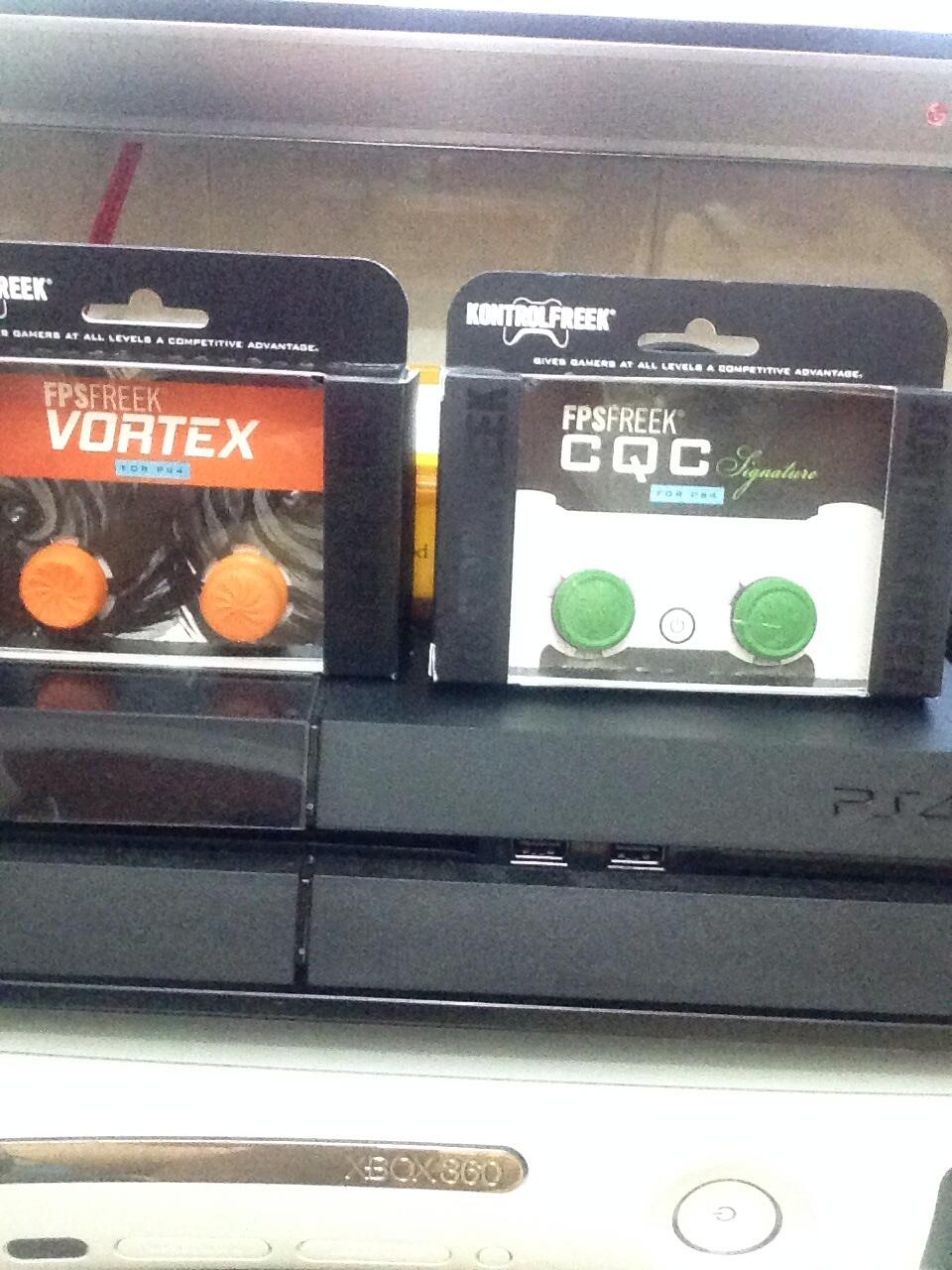 KONTROL FREEK PS4 (PLAYSTATION 4) 100% ORIGINAL