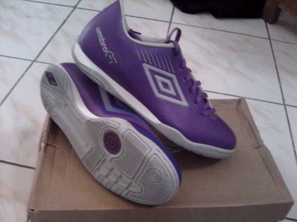 Sepatu bola nike n futsal Umbro harga Gilaaa BNIB