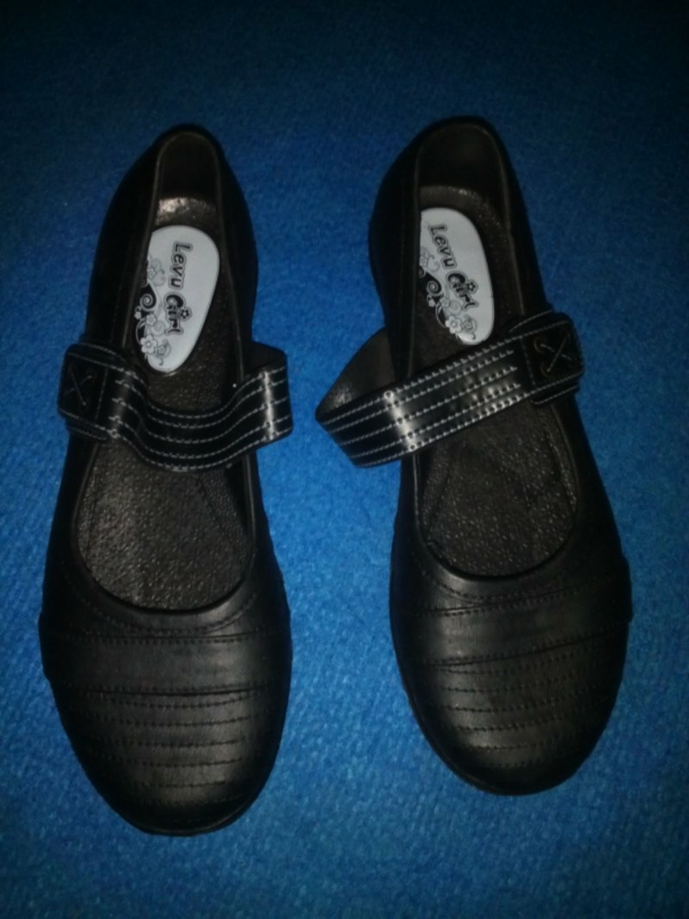 Sepatu Cewek Levu Girls